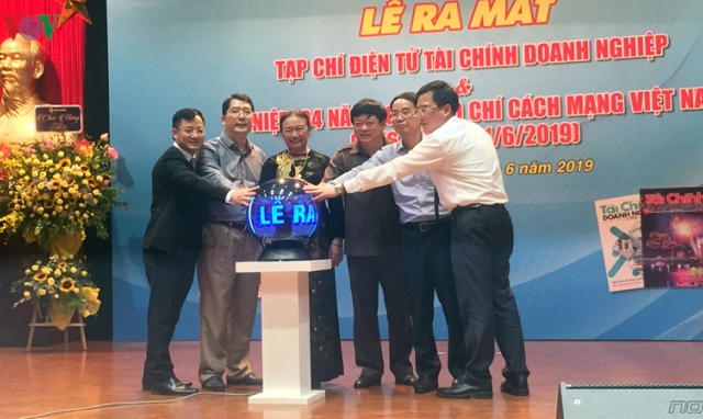 Tạp chí điện tử Tài chính doanh nghiệp ra mắt bạn đọc