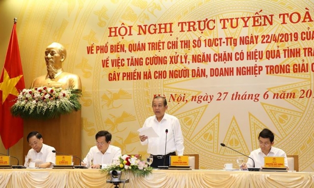 'Tham nhũng vặt' còn nhức nhối