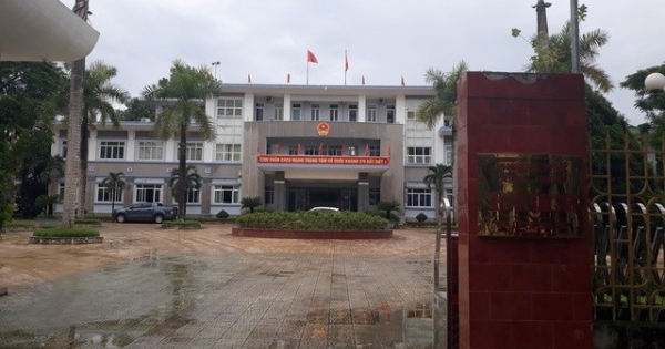 Thanh Hóa “lộ sáng” thêm vụ tuyển dụng, bổ nhiệm công chức “thần tốc” tại Bỉm Sơn