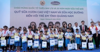 34.000 trẻ em Quảng Nam đón nhận niềm vui uống sữa từ Vinamilk trong ngày 1/6