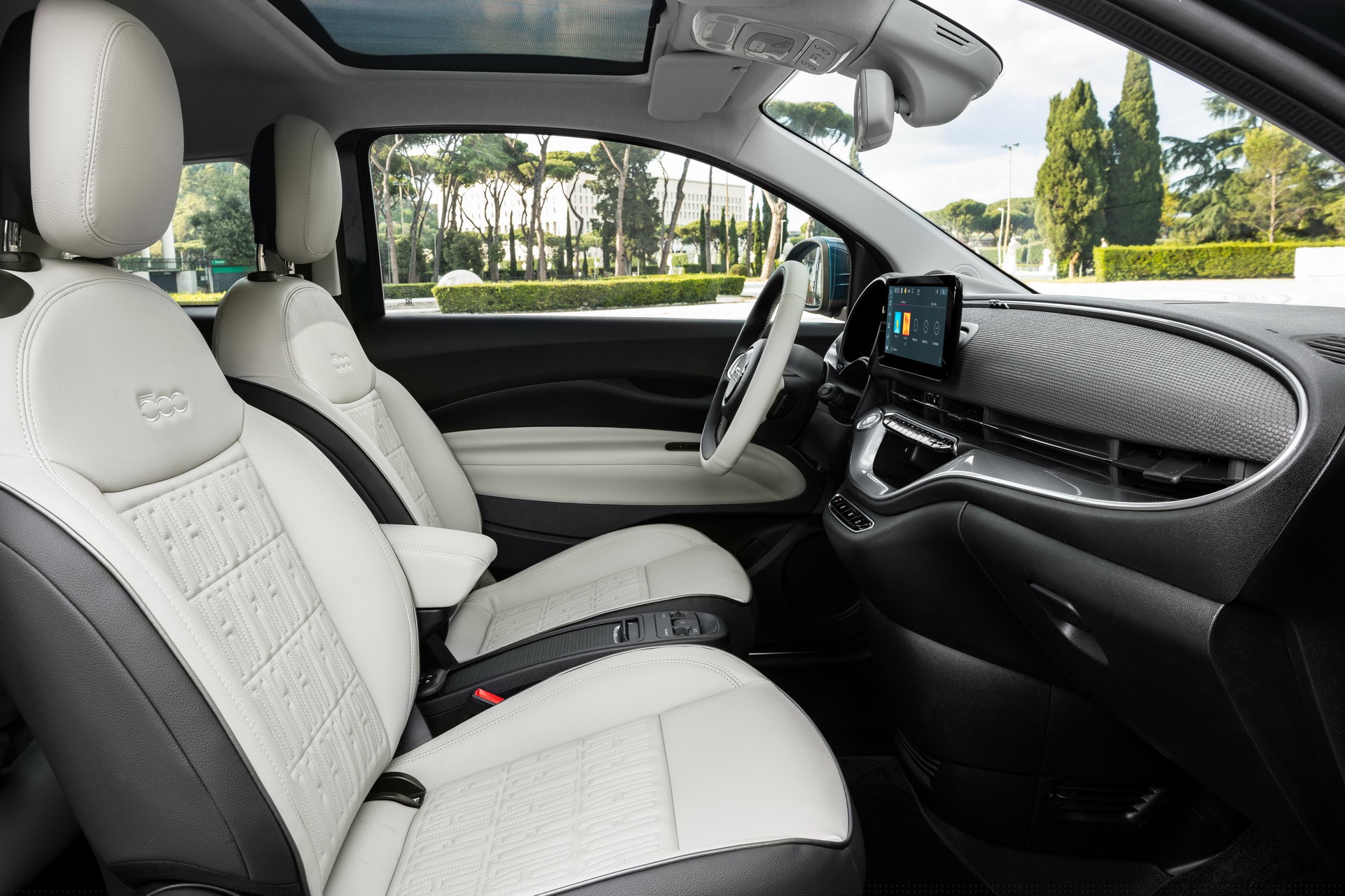 Fiat 500 ra mắt phiên bản đặc biệt La Prima - Hình 9