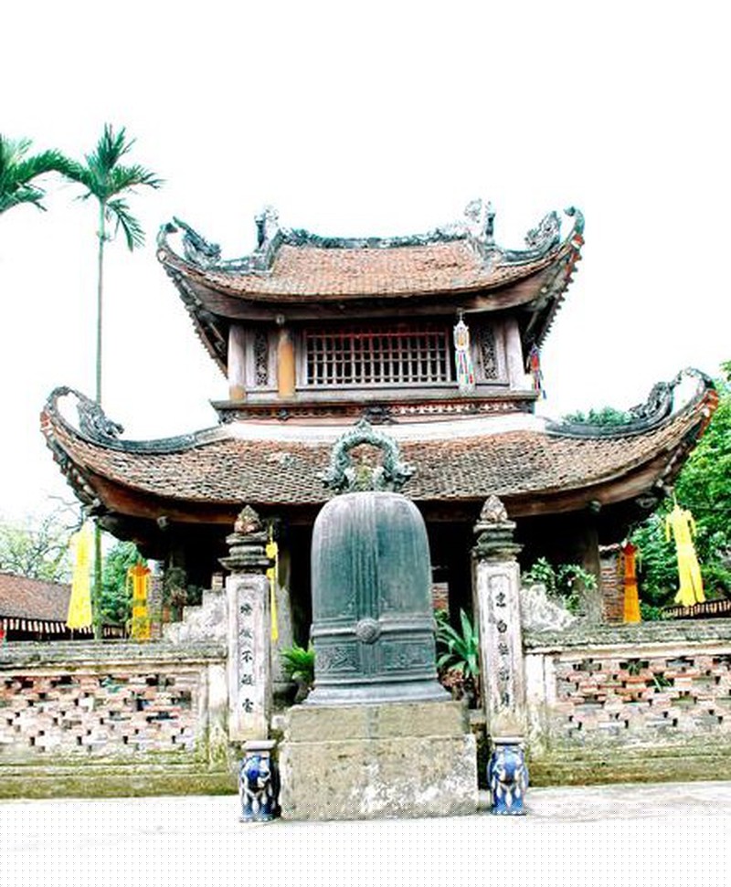 Cận cảnh quả chuông cổ nặng 2 tấn đúc vào thế kỷ 19.