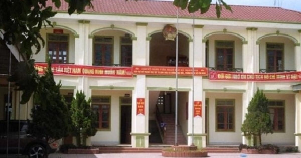 Làm rõ vụ hàng chục cán bộ xã đi “học hỏi kinh nghiệm” mà “quên” xin phép cấp trên