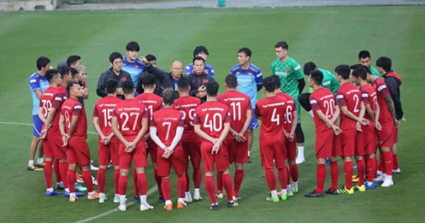 Muốn đá giao hữu với đội tuyển Việt Nam, Iraq phải cách ly 14 ngày?