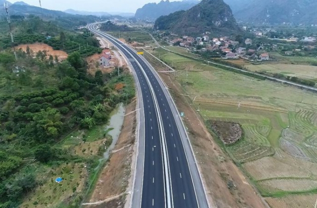 Đại biểu Quốc hội đề nghị tháo gỡ khó khăn về vốn cho tuyến cao tốc Hữu Nghị - Chi Lăng