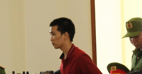 Đi tù vì trót dại giao cấu với bé gái 13 tuổi