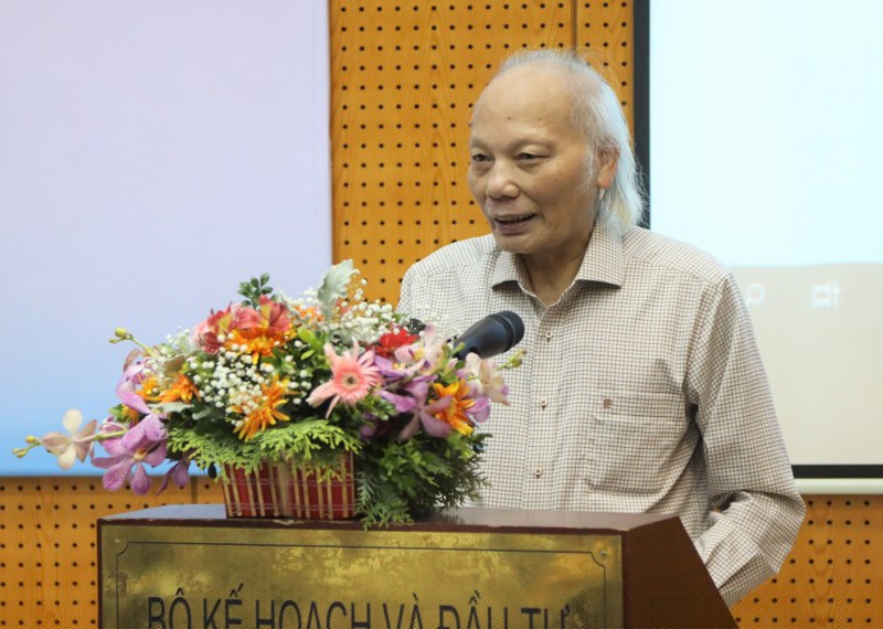GS-TS Nguyễn Mại. 