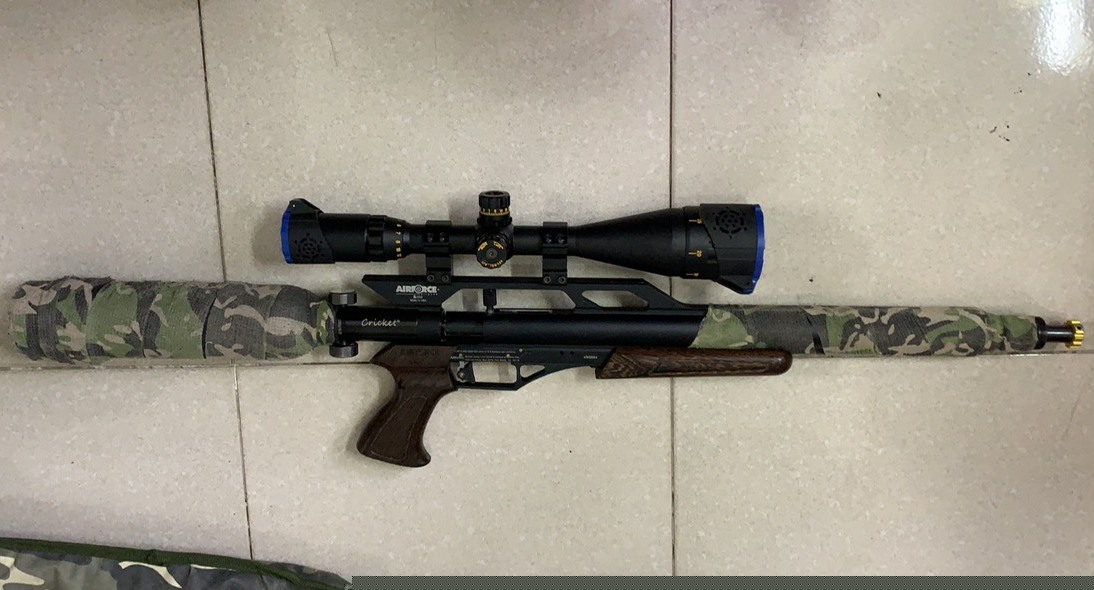 Ph&ograve;ng Cảnh s&aacute;t h&igrave;nh sự vừa bắt giữ đối tượng nổ s&uacute;ng tại số 17 đường Phan Bội Ch&acirc;u (khẩu s&uacute;ng Vũ Quốc Long sử dụng)