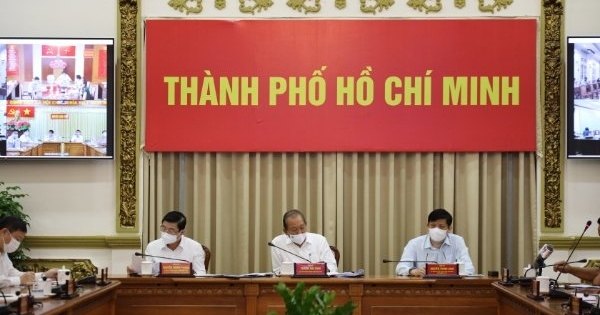 Bộ trưởng Bộ Y tế: Dịch liên quan điểm truyền giáo Phục Hưng nguy hiểm và khó kiểm soát nhất