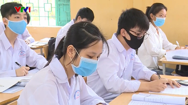 hoc-sinh-di-hoc-lai-15875107064571757660006