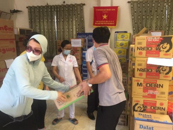 04AA12B8-DE7D-41BC-AD8A-76CCC7A71862.