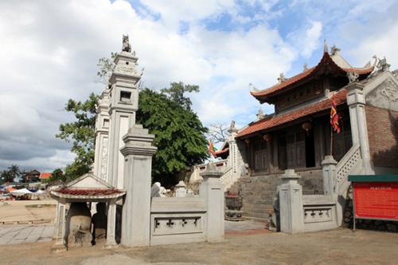 Đền Cờn - một địa chỉ văn hóa tâm linh linh thiêng ở xá Nghệ.