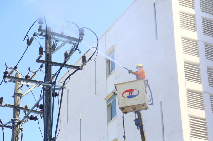 618F5e2b736b8735de7a