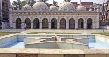 Mập mờ luật lệ