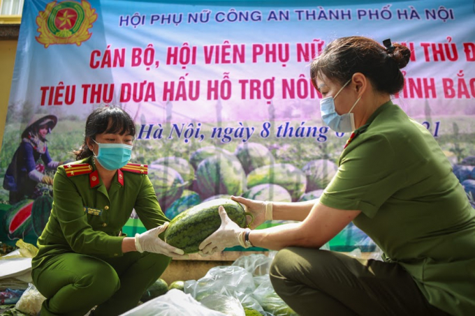 Hội Phụ nữ Công an Hà Nội sẽ tiếp tục tìm những giải pháp kết nối thúc đẩy tiêu thụ nông sản giúp bà con vùng dịch.