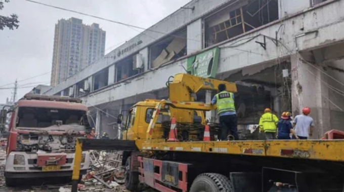 FABF6289-F3EF-4176-8DA1-F484D1BEFBA8.