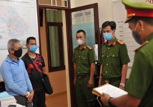 AD3A407C-2F14-4CD6-BC6F-3DD0512A74C3.