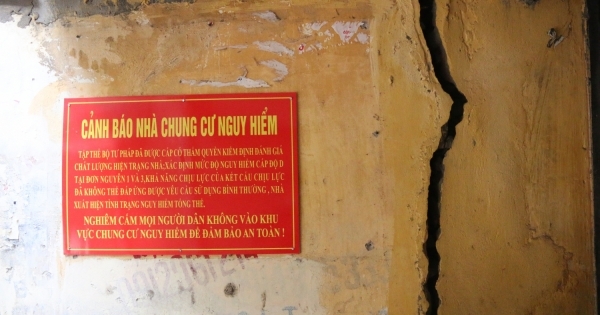 Hà Nội yêu cầu di dời người dân, tài sản khỏi chung cư cũ nguy hiểm