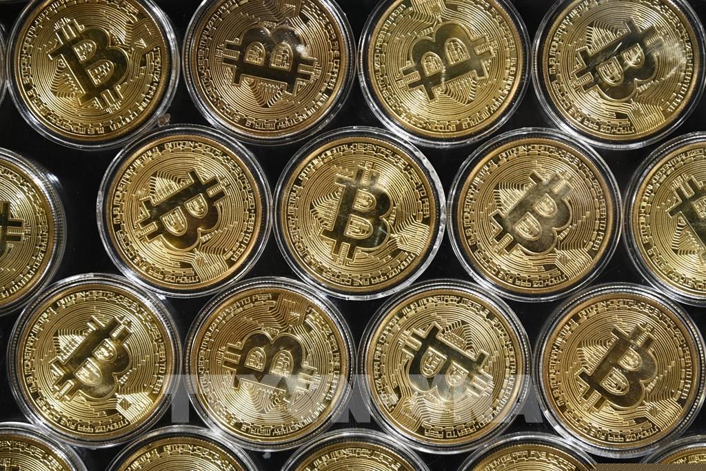 Đồng tiền điện tử Bitcoin. Ảnh: AFP/TTXVN