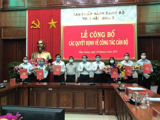 Le Tien Chau - trao quyet dinh