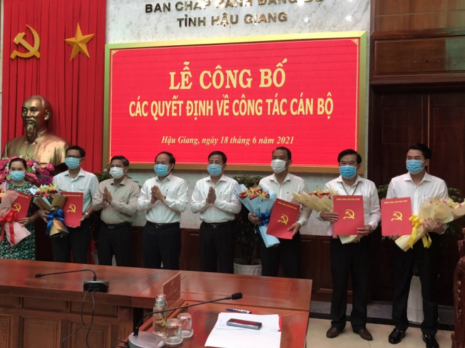 Tran Van Huyen - Trao QD