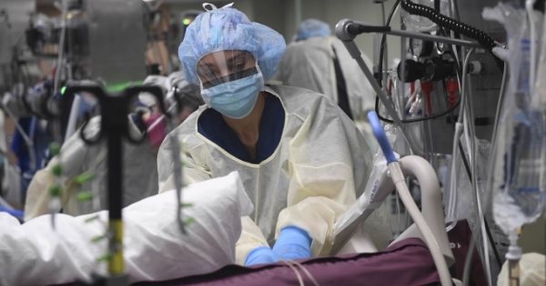 Việt Nam ghi nhận thêm 2 ca tử vong do Covid-19, đều trên 50 tuổi và có bệnh nền