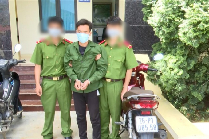 Z2564379576903_49Dd6