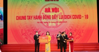 Tập đoàn Sun Group ủng hộ thành phố Hà Nội 55 tỷ đồng mua vắc-xin phòng chống Covid-19