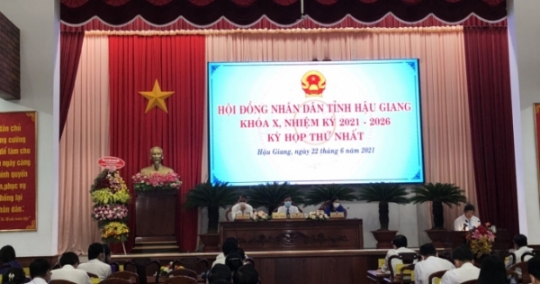 Kỳ họp thứ nhất HĐND tỉnh Hậu Giang khoá X bầu các chức danh của HĐND và UBND