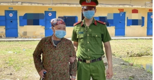 Bắt cụ bà 74 tuổi giết người rồi thay tên đổi họ để trốn truy nã