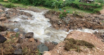 Sơn La: Mưa lớn khiến giao thông trên tỉnh lộ 109 bị chia cắt