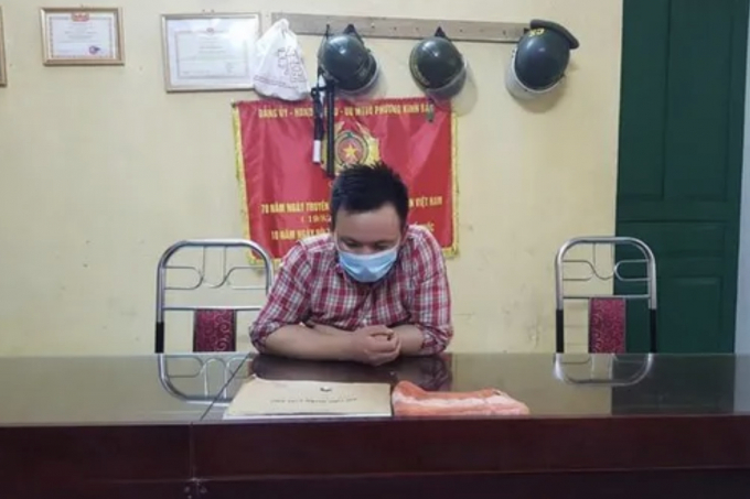 305FE4A9-BFA6-486A-96DD-F62A286247B8.