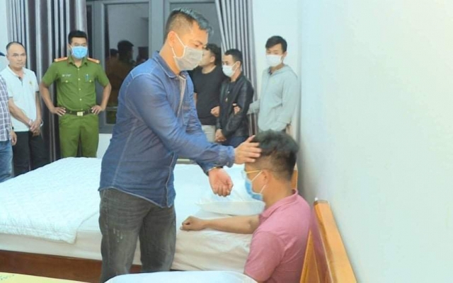 Đắk Lắk: Khởi tố 4 đối tượng bắt giữ, hành hung