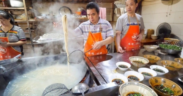 "Rước sói vào nhà” để rồi mất vợ