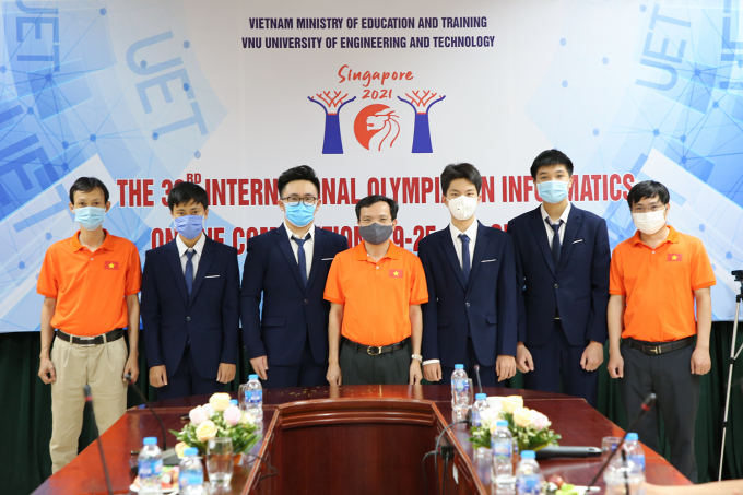 tin-hoc-quoc-te-2021 (1)