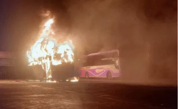 E18E1EB6-AFC9-4E71-966B-D66BF85C2738.