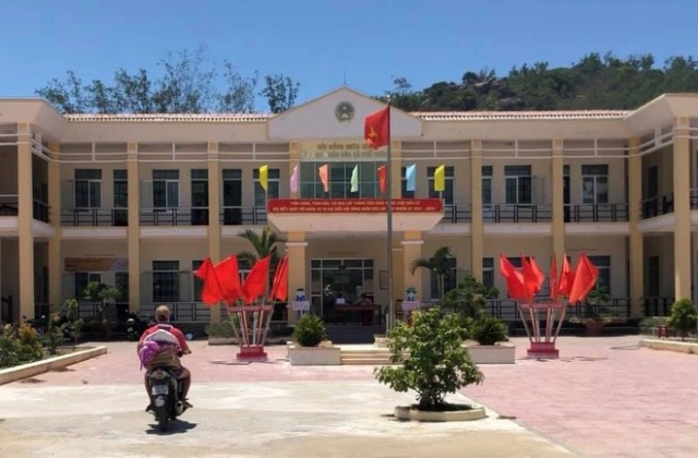 Hàng chục cán bộ xã tại Quảng Ngãi phải cách ly vì có người mắc Covid-19