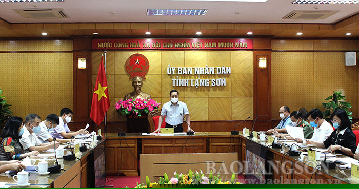 Ông Hồ Tiến Thiệu - Phó Bí thư Tỉnh uỷ, Chủ tịch UBND tỉnh Lạng Sơn phát biểu tại cuộc họp. Ảnh: Báo Lạng Sơn.