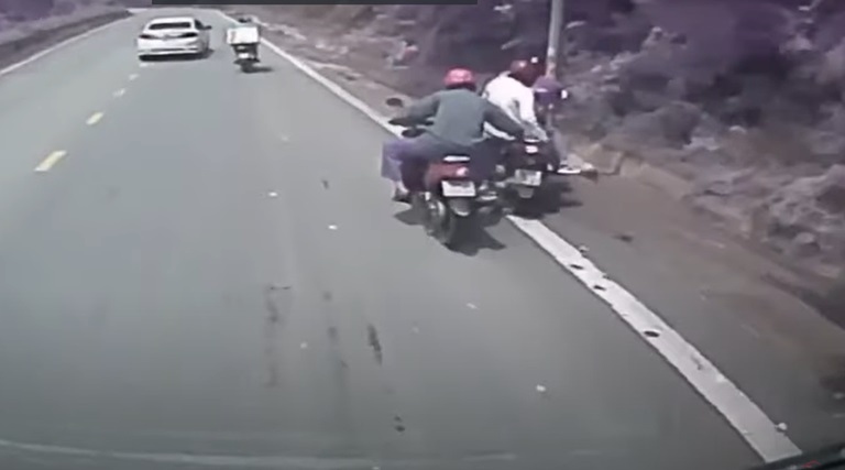 Anh Đinh Văn Chiến dũng cảm k&eacute;o xe m&aacute;y bị mất phanh tr&ecirc;n đường đ&egrave;o Tam Đảo.