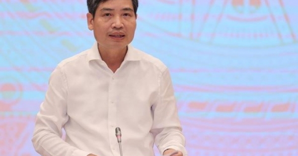 Hai Bộ lên tiếng về giải pháp bình ổn giá xăng dầu