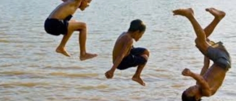 Đắk Lắk: Sau lễ tổng kết năm học, 3 học sinh lớp 6 đuối nước thương tâm