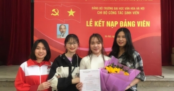 Cô sinh viên vùng đất quan họ giàu thành tích