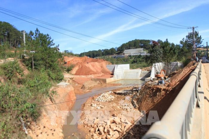 70C54F9F-8EB2-4E0D-BDF3-737EE26695EF.