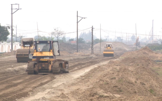 Thi công tuyến đường bộ ven biển ở tỉnh Thái Bình. (Ảnh dùng để minh họa. Nguồn ảnh: Hữu Phước)
