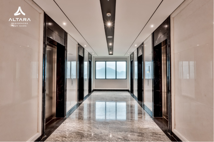 Hệ thống 6 thang máy thông minh chất lượng cao được bố trí riêng biệt cho khối nhà ở, đảm bảo an toàn tránh tắc nghẽn ngay cả trong những trường hợp khẩn cấp