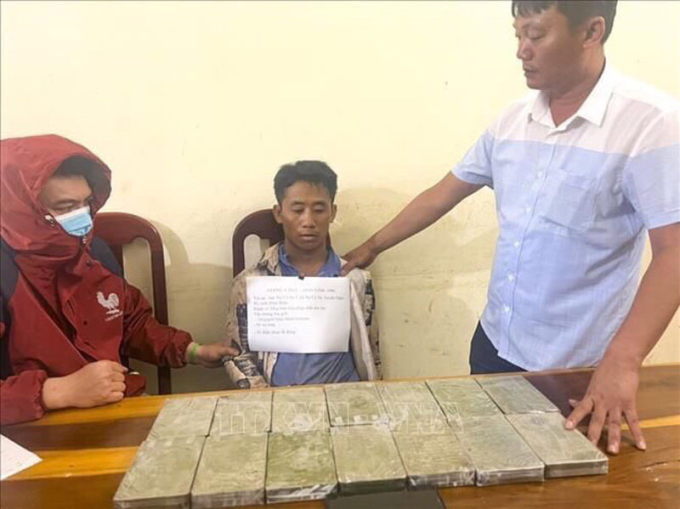 Đối tượng Gi&agrave;ng A Th&ograve; c&ugrave;ng tang vật