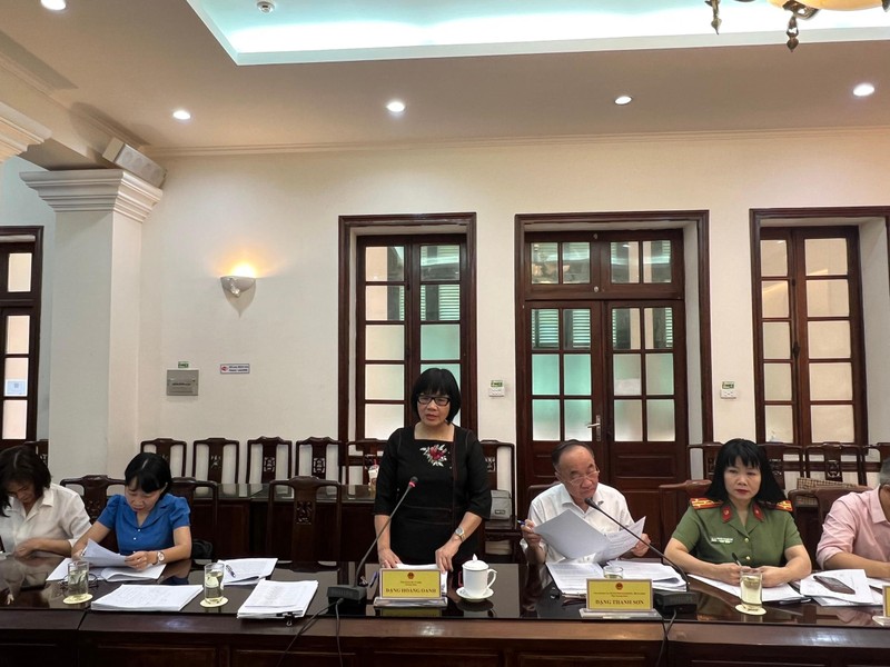 Thứ trưởng Đặng Ho&agrave;ng Oanh kiểm tra c&ocirc;ng t&aacute;c thi h&agrave;nh ph&aacute;p luật về xử l&yacute; vi phạm h&agrave;nh ch&iacute;nh ảnh 2