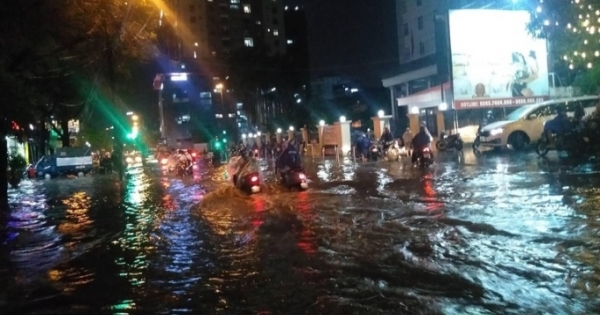 Cần báo cáo phản ánh cụ thể thiệt hại nghiêm trọng do mưa lớn tại Hà Nội