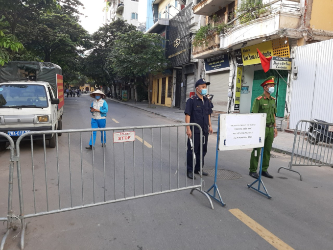 z3500885710423_289122df59843932dcd016141df46eb9