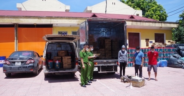 Hải Dương: Triệt phá kho sản xuất, buôn bán dầu nhớt Castrol giả quy mô lớn